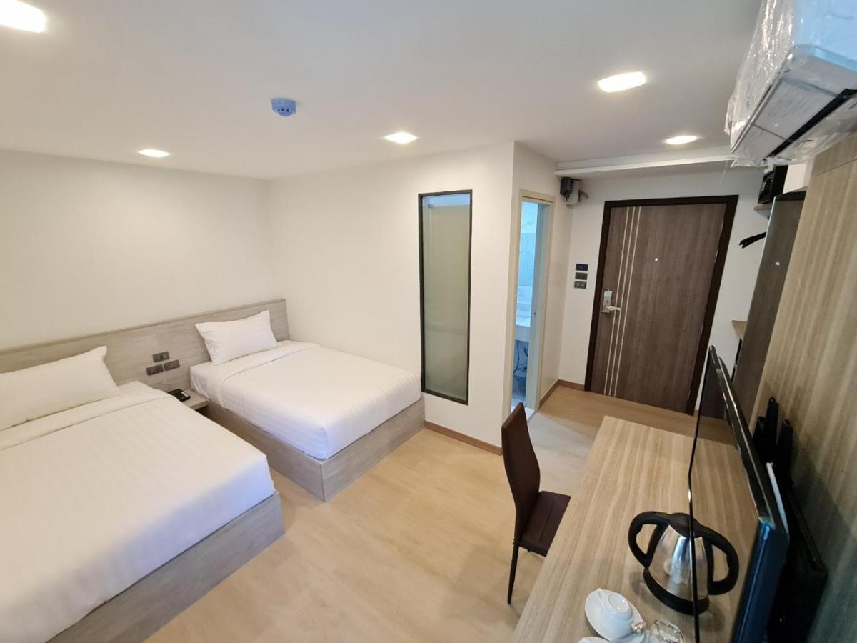 Thana Wisut Hotel Банкок Екстериор снимка