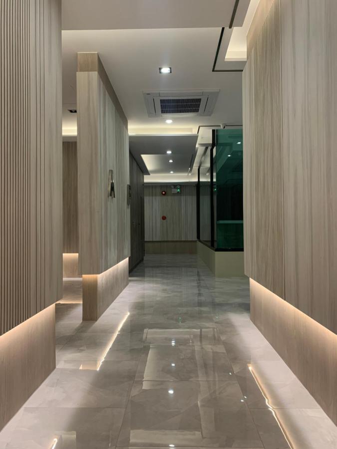 Thana Wisut Hotel Банкок Екстериор снимка