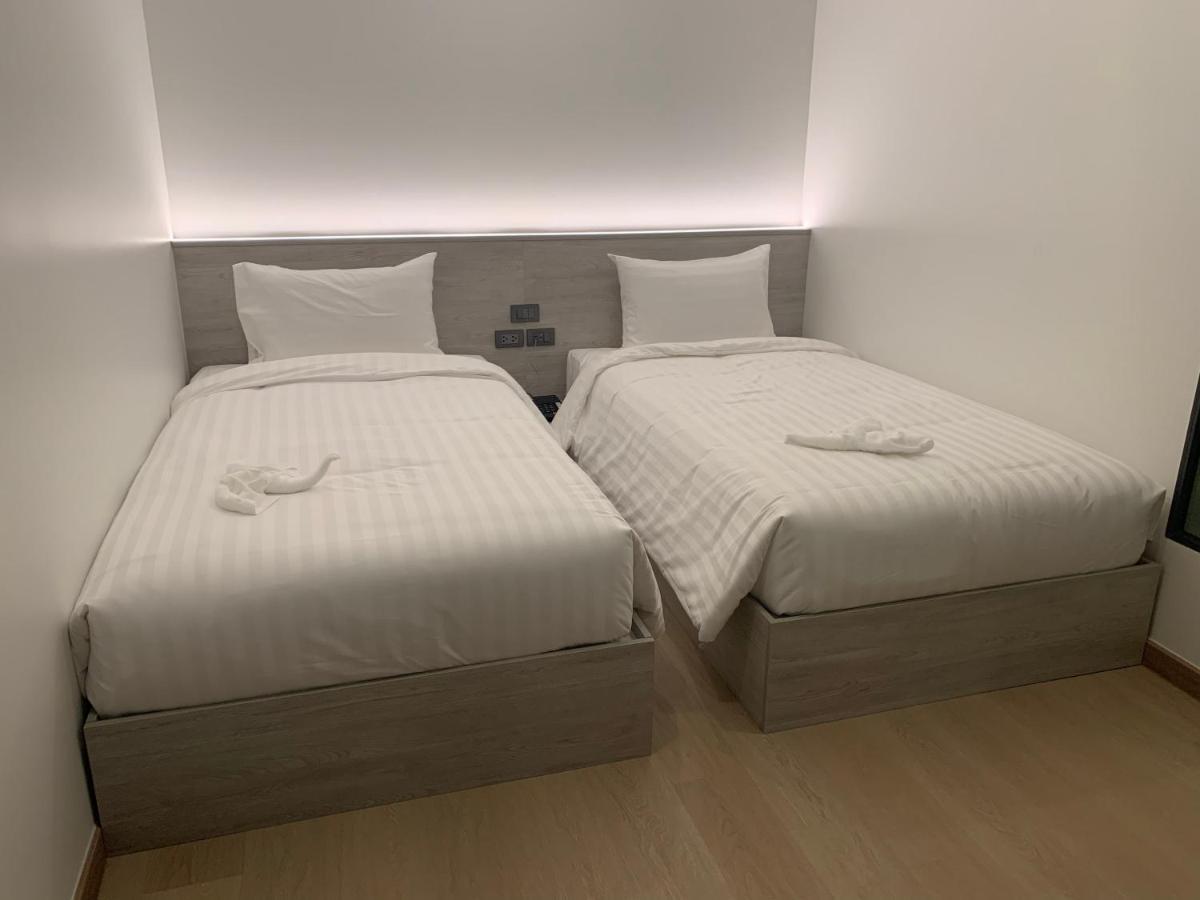 Thana Wisut Hotel Банкок Екстериор снимка