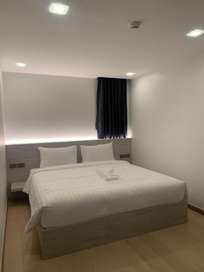 Thana Wisut Hotel Банкок Екстериор снимка