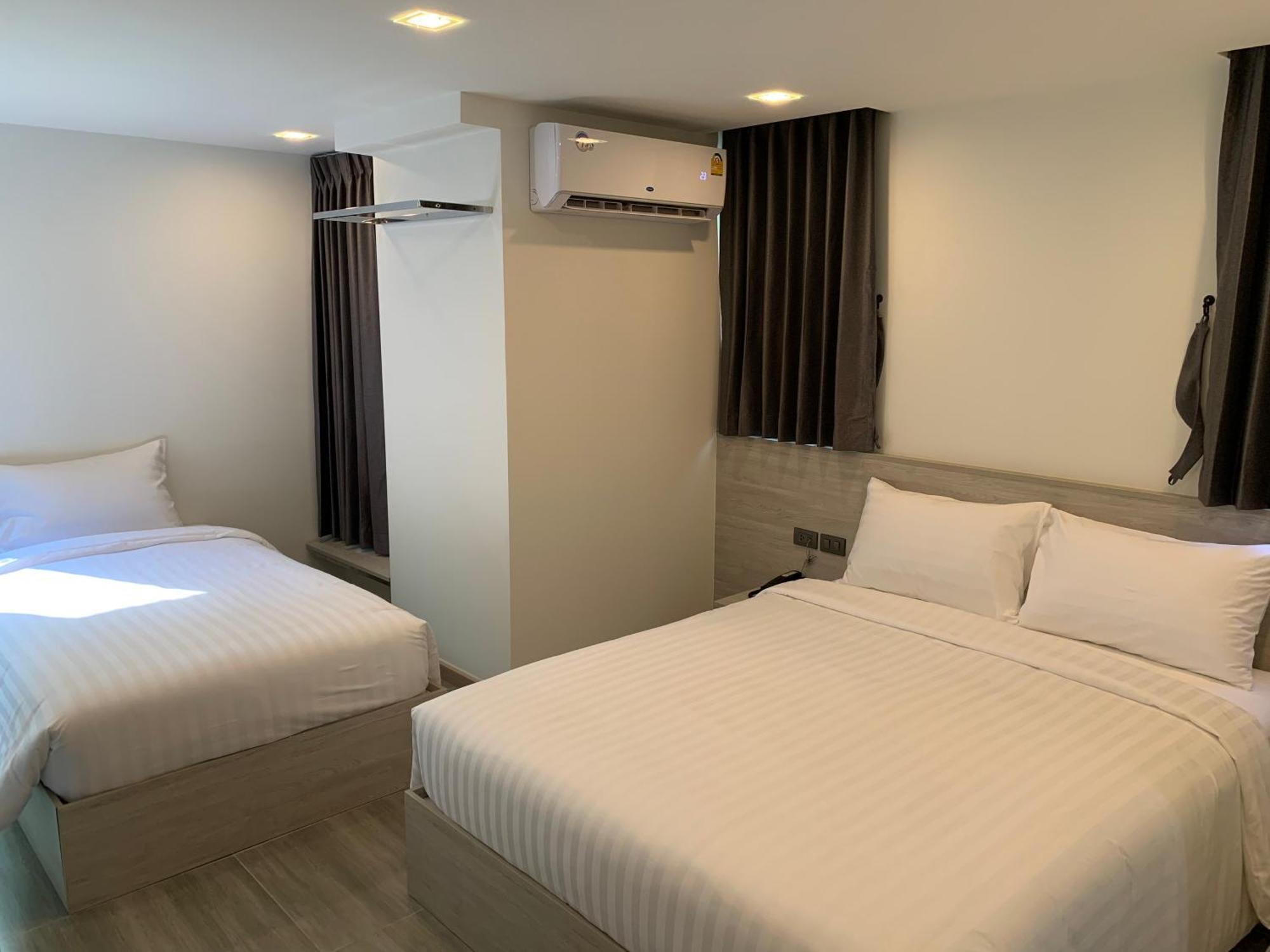 Thana Wisut Hotel Банкок Екстериор снимка